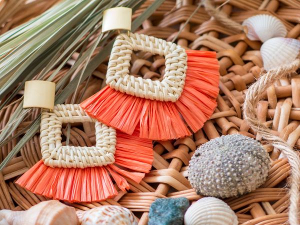Bijoux et accessoires français faits main : artisanat d'exception.