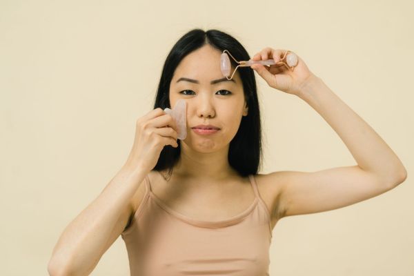 Patchs innovants pour soins du visage : anti-âge efficace